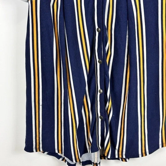 Women's 3/4 Sleeve Striped Travel Dress - Picture 5 of 9